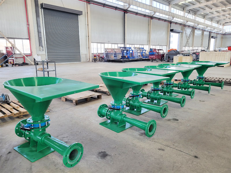 10 Mud Mixing Hoppers